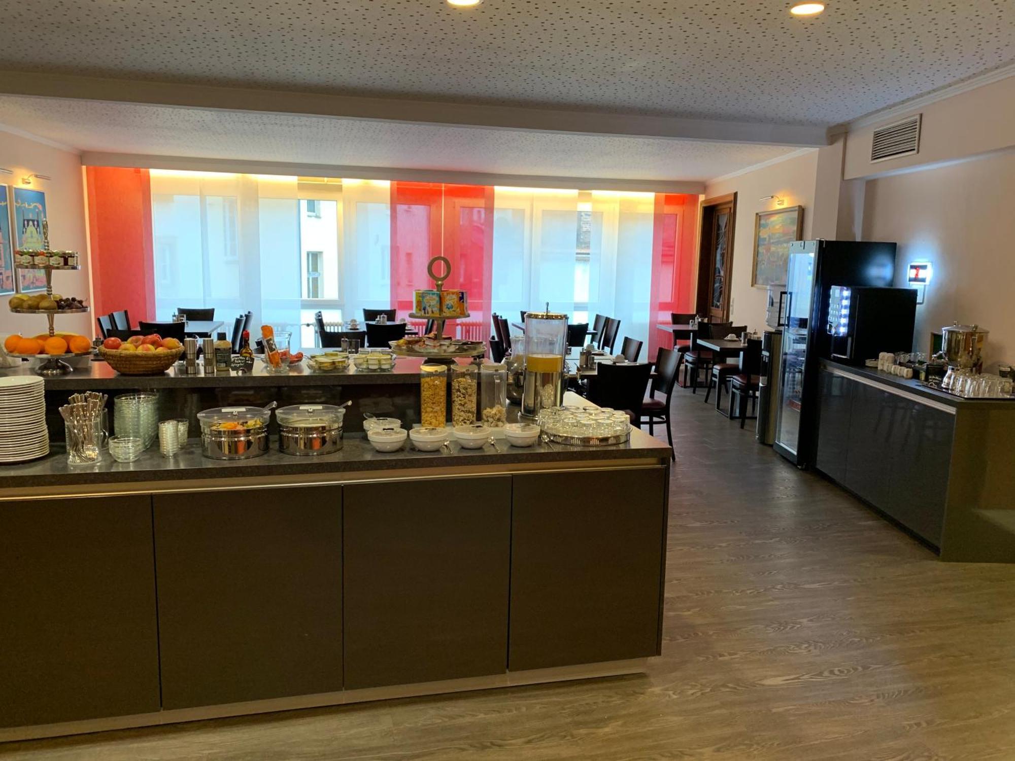 Hotel Well Garni Wittlich Bagian luar foto
