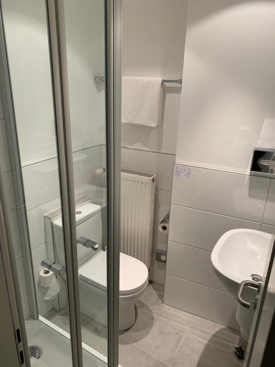 Hotel Well Garni Wittlich Bagian luar foto